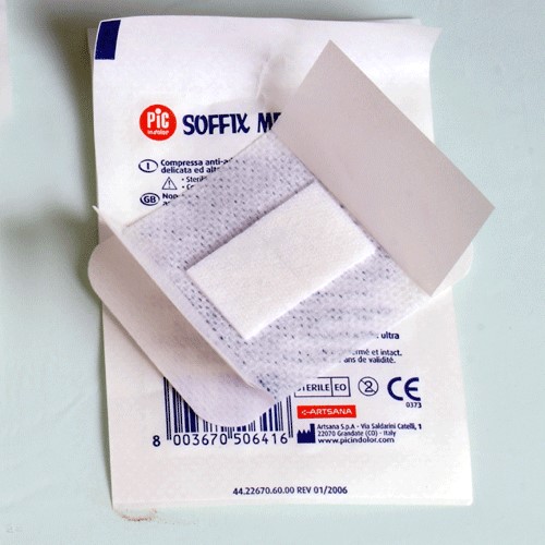 Sterilní krytí s náplastí SOFFIX MED - 5 x 7 cm - balení 100 ks| vmbal.cz