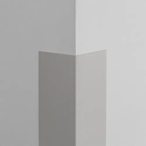 Plastová ochrana rohu LUX - SVĚTLE ŠEDÁ - samolepící - délka 2 m